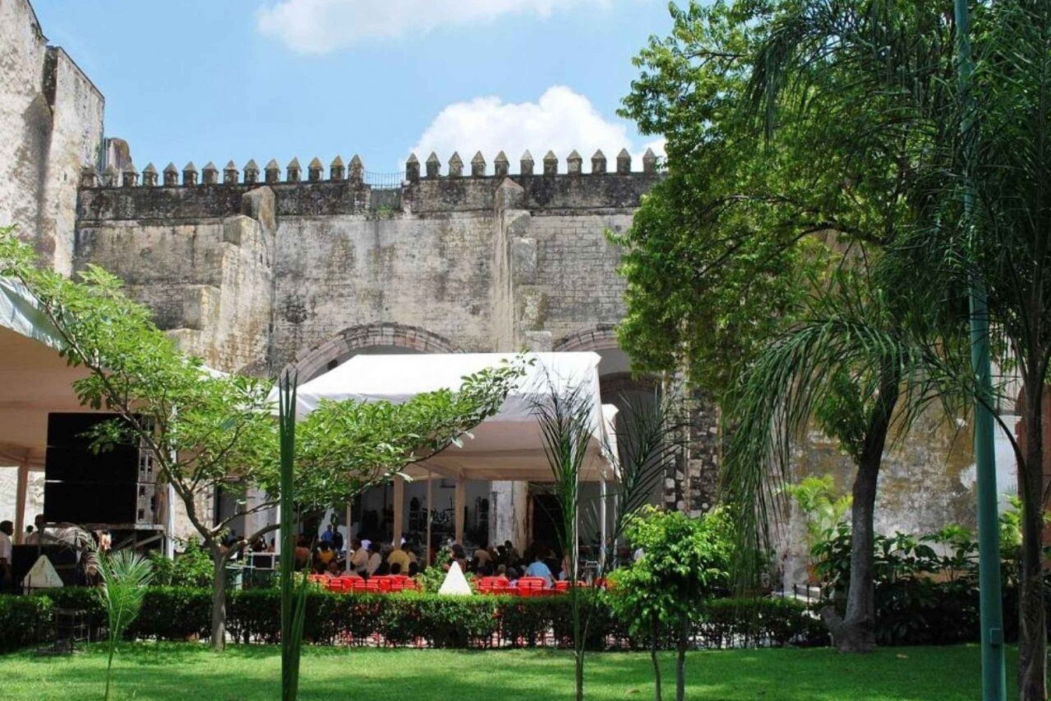 Cuernavaca: Visita Xochicalco y los Murales de Diego Rivera