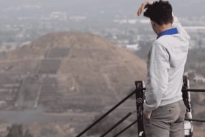 Tour to Teotihuacan by panoramic minibus