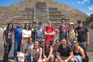 Tour to Teotihuacan by panoramic minibus