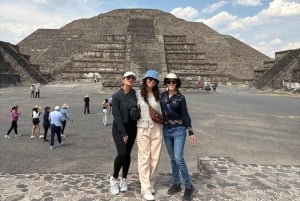 Trip through Teotihuacan, Basilica and Mezcal tasting.