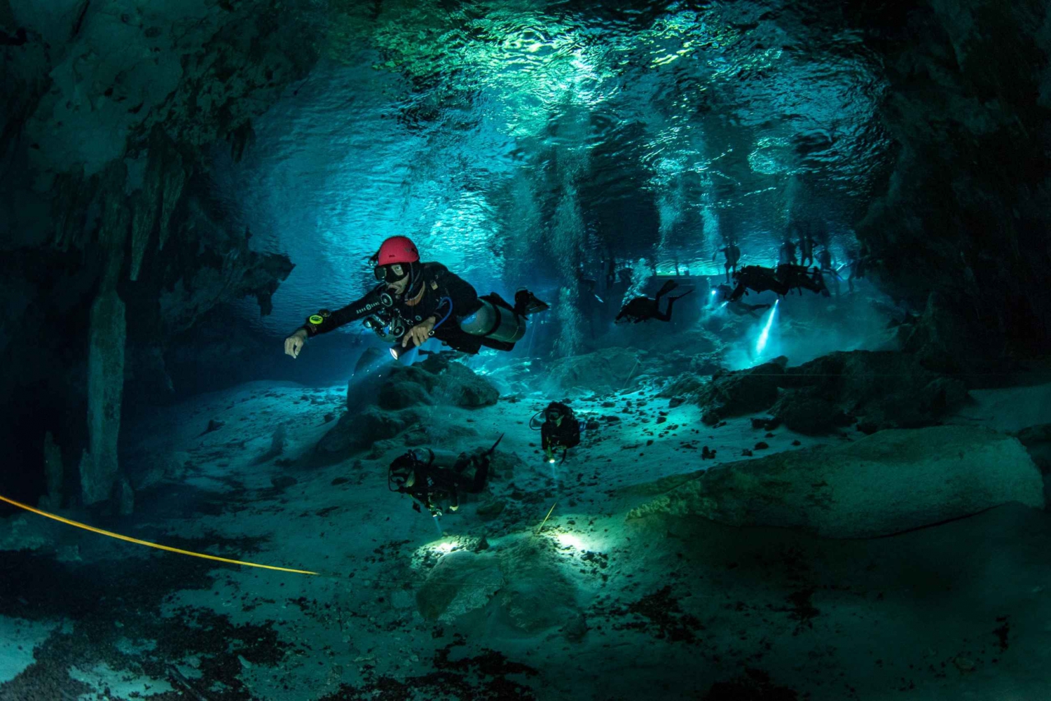 Tulum : Dos Ojos cenote 2 scuba dives (certified divers)
