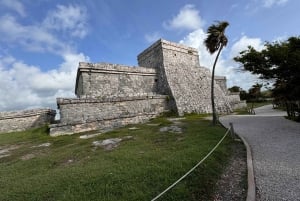 Tulum: Guided Tour of Mayan Ruins and Coral Reef Swim