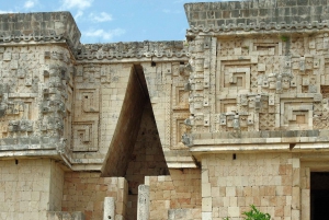 Uxmal: Archeological Site Guided Walking Tour with Entry Fee