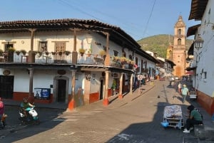 Valle de Bravo Tour: Walk in Magical Town and Ride a Jet Ski