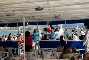 Whale Watching Adventure in Puerto Vallarta+Deli-style lunch