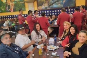 Xochimilco y Garibaldi: Tradición y Música