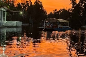 Xochimilco y Garibaldi: Tradición y Música