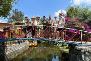 Xochimilco: Paseo en Barco con el Santuario de Ambystoma Mexicanum