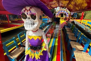 Paseo en Barco por Xochimilco Degustación de Insectos Comestibles Antiguos SuperAlimento