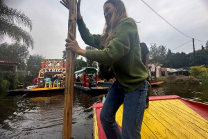 Paseo en Barco por Xochimilco Degustación de Insectos Comestibles Antiguos SuperAlimento