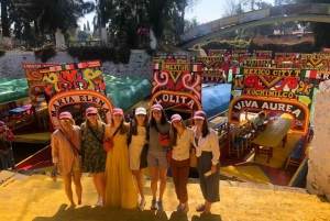 Xochimilco: Fiesta en trajinera y tour por Coyoacán