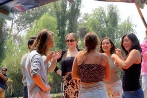 Xochimilco Sereno: Una Tranquila Escapada Cultural de las Multitudes