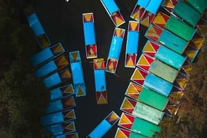 Xochimilco: Party on a Trajinera with Mexican Snacks, Drinks, and Music