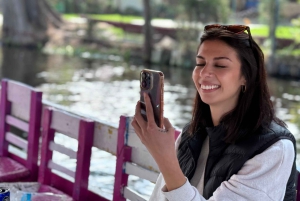 Xochimilco: Tequila tasting (unlimited) and cultural party on a boat