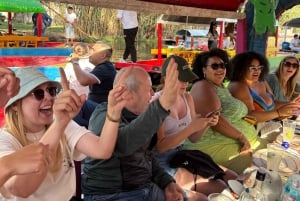 Xochimilco: Tequila tasting (unlimited) and cultural party on a boat