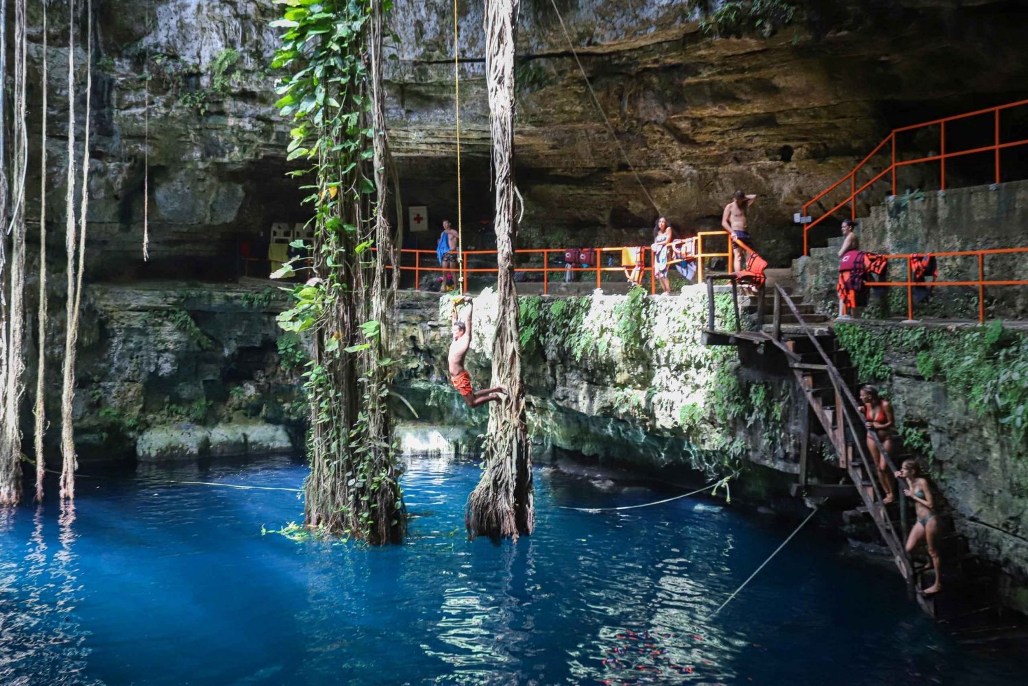 From Cancún: Chichen Itza, Valladolid, and Cenote Bus Tour