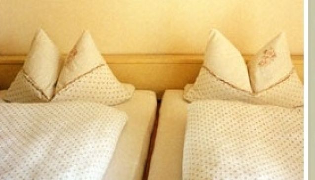 Suites Batia
