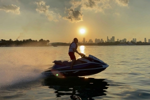 1 Jet Ski Uthyrning för 60 minuter Ensamåkare!