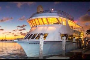 100ft 200 passenger 3 story mega yacht w open bar at Bayside