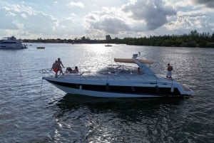 2 HOURS Yacht in Miami for Up to 12 People