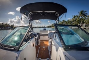 27-stopowa łódź Monterey Breathtaking Miami Skyline Boat Tour