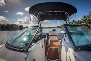 27 jalan Monterey Hengästyttävä Miami Skyline Boat Tour -veneajelu