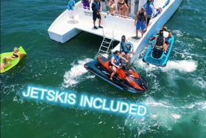 Passeio de barco de 3 horas com jet ski, banana boat e bar aberto em Miami
