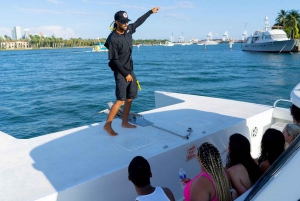 Passeio de barco de 3 horas com jet ski, banana boat e bar aberto em Miami