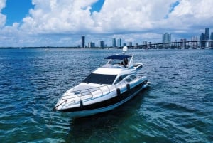 70ft Azimut available in Miami for up to 13 people.