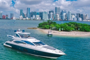 Azimut di 70 piedi disponibile a Miami per un massimo di 13 persone.