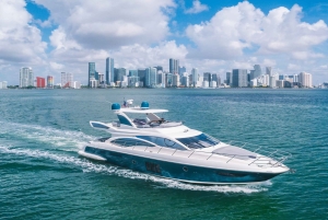 Azimut di 70 piedi disponibile a Miami per un massimo di 13 persone.
