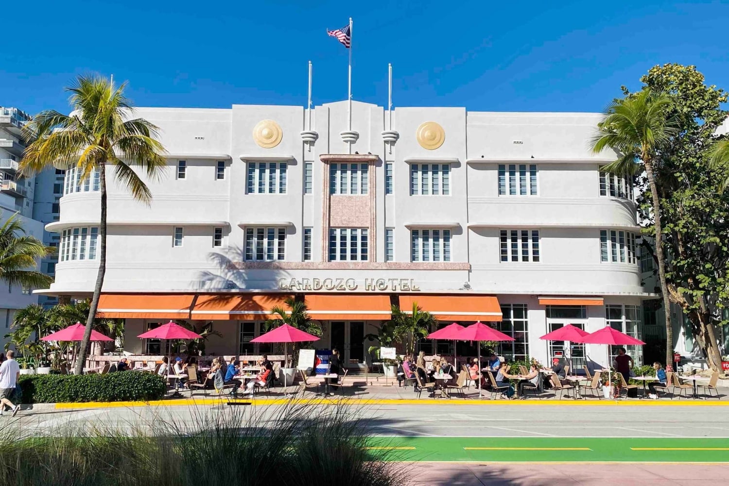 Art Deco Tour of South Beach in French