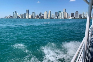 Tour en bateau dans la baie de Biscayne avec des arrêts à Miami Beach et Miami