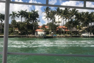 Biscayne Bay Boat ride with stops in Miami Beach and Miami