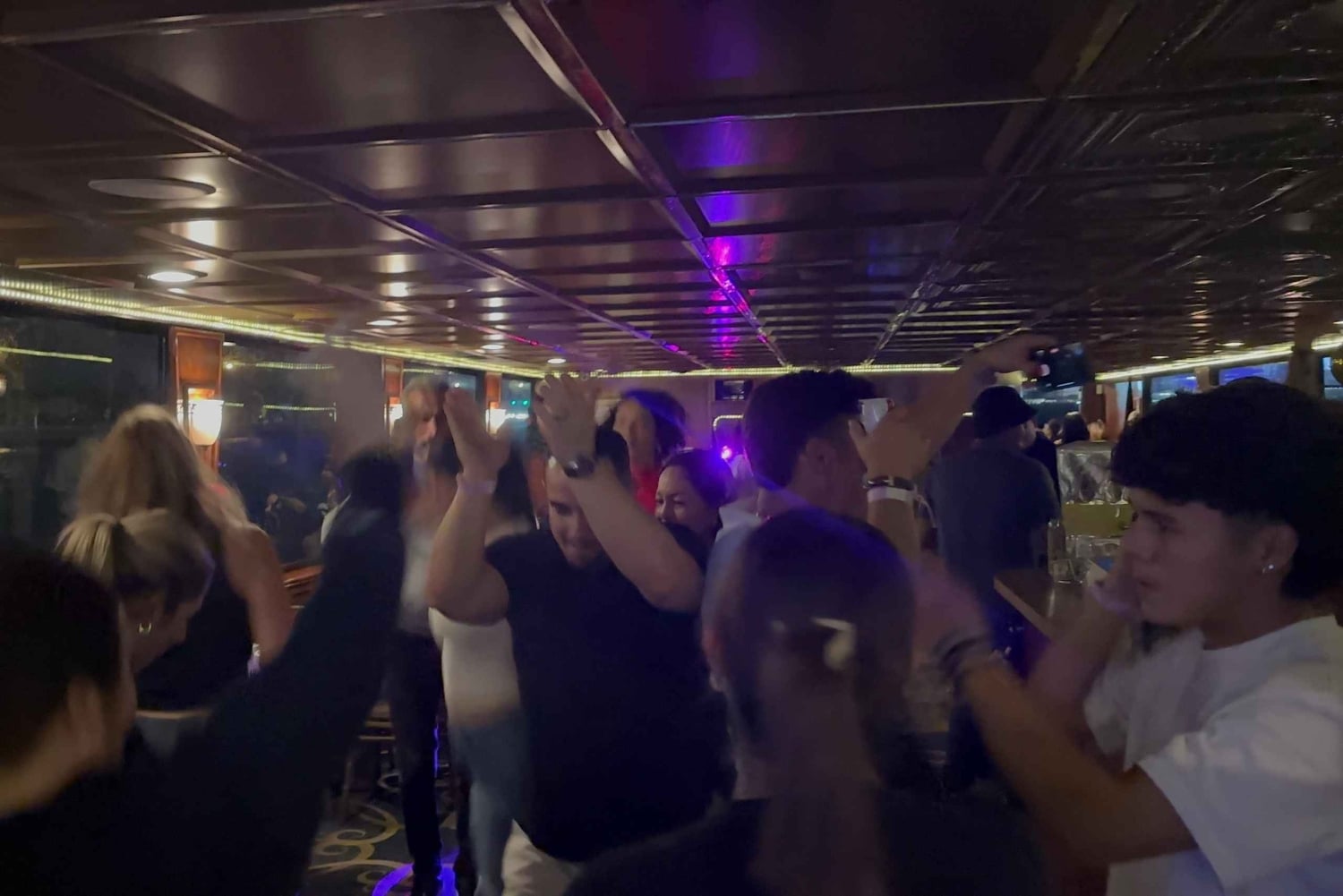 Biscayne Bay Nightclub Party Cruise mit offener Bar und DJ