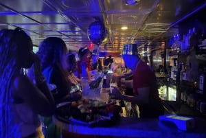 Biscayne Bay Nightclub Party Cruise mit offener Bar und DJ