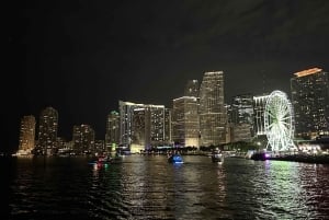 Biscayne Bay Nightclub Party Cruise mit offener Bar und DJ