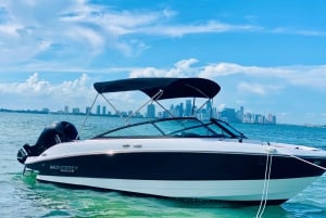 Location de bateau avec capitaine à Miami Beach - jusqu'à 6 personnes