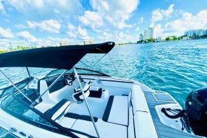 Aluguel de barco com capitão em Miami Beach - até 6 pessoas