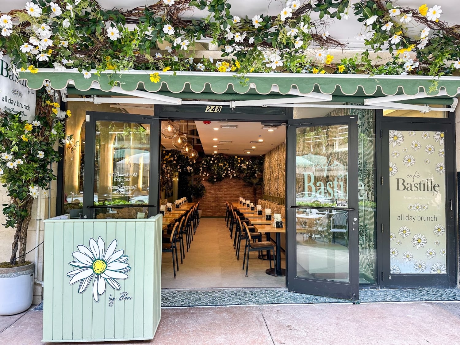 Café Bastille Downtown Miami