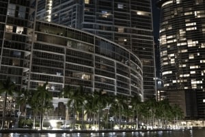 Tour in barca delle luci della città di Champagne (semi privato)