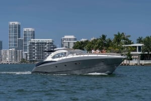 Upptäck Miamis magi på vår 60-fots yacht