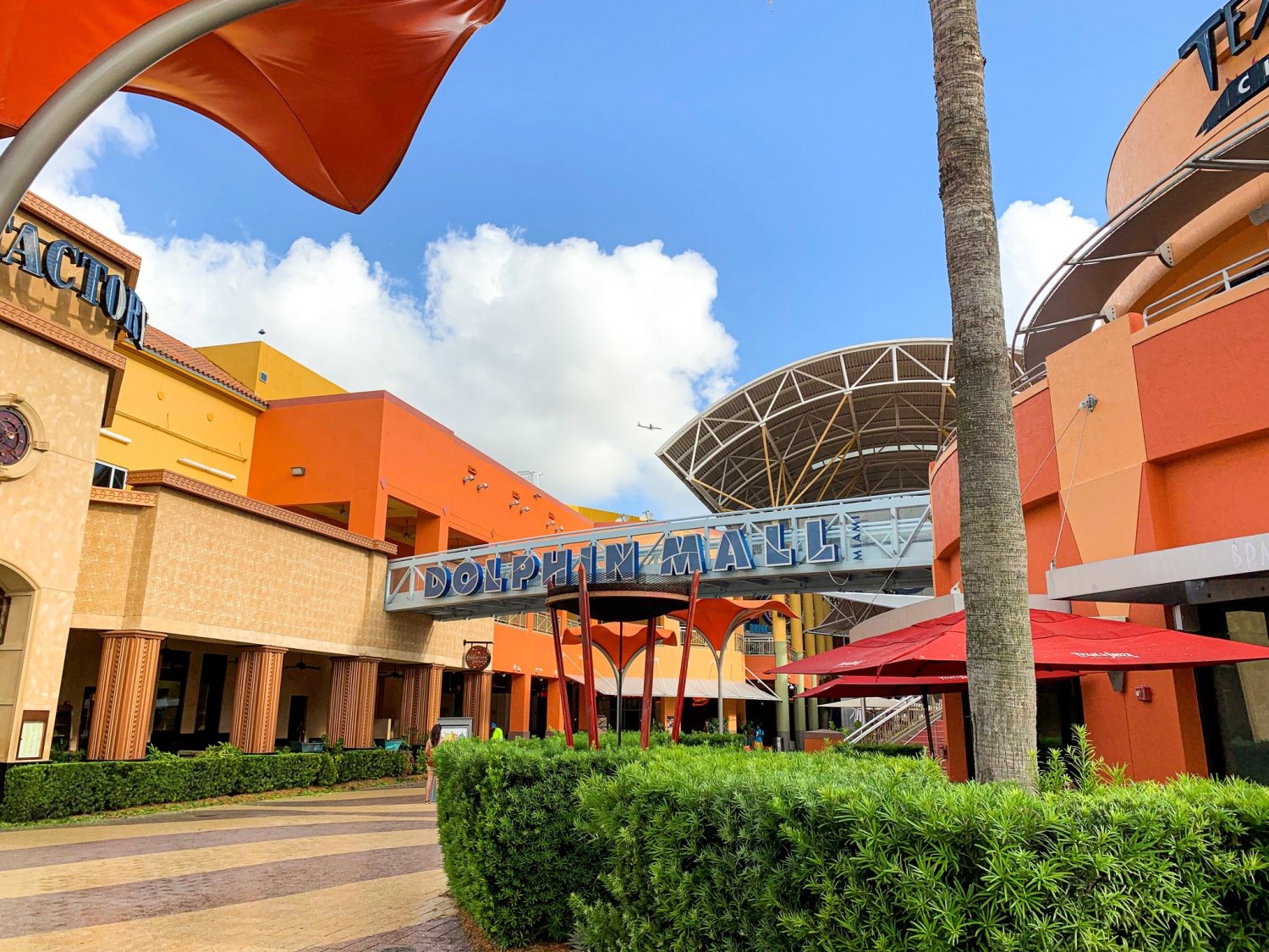 Dolphin mall - Super regional mall in Miami, Florida, USA 