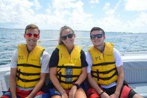 Oplev Miami Parasailing Fun Fly High Feel Free