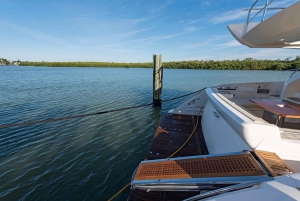 Family-Friendly Yacht Cruise in Miami with captain.