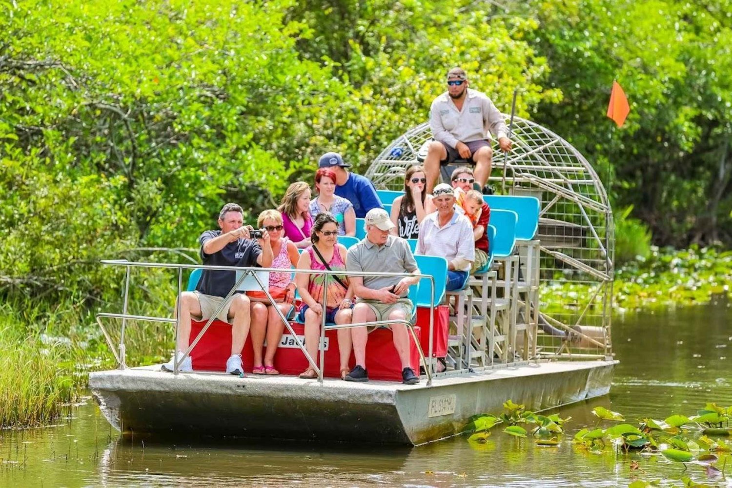 Från Miami: Everglades Wildlife Show, Airboat & Busstransfer