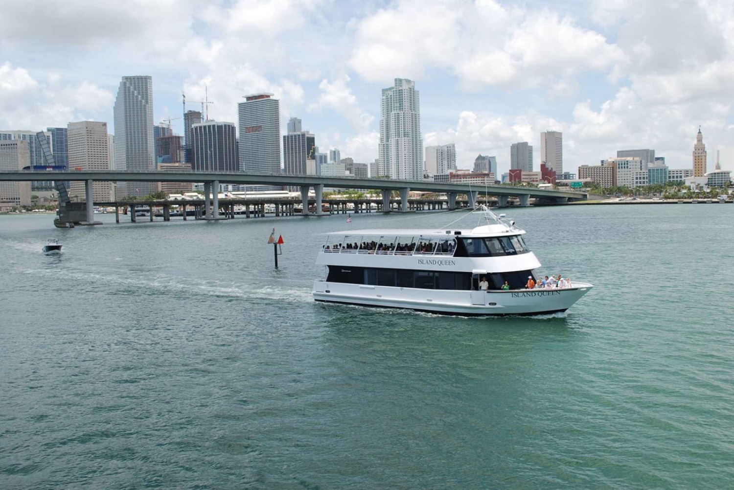 From Orlando: Miami Boat Cruise & Walking Tour