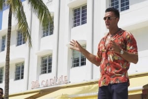 Infamous Crime & Scandals Walking Tour in Miami Beach