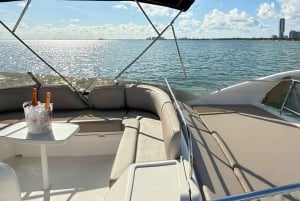 Bateau privé de luxe de 18 mètres + 2 jet-skis vers les îles de Miami