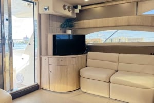 Bateau privé de luxe de 18 mètres + 2 jet-skis vers les îles de Miami